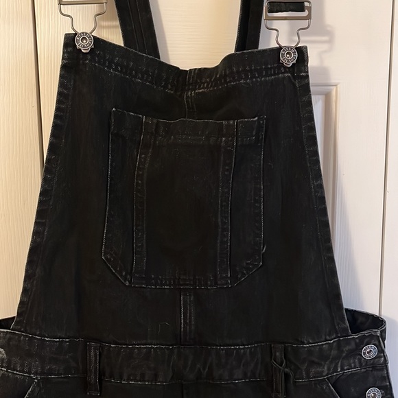 Black denim overalls - Picture 2 of 6